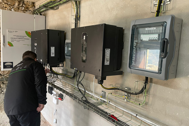 Sensa Servicios Eléctricos ha participado en la activación de una comunidad energética de autoconsumo solar en Todolella (Castellón).