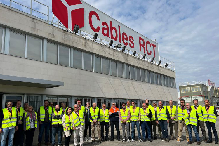 Sensa Servicios Eléctricos visita con Nou Grup las instalaciones Cables RCT