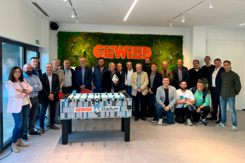 Sensa Servicios Eléctricos visita con miembros de Nou Grup la sede de Gewiss en Madrid