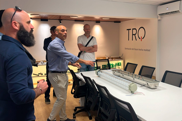 Sensa Servicios Eléctricos visita la sede de TRQ en Vinaròs