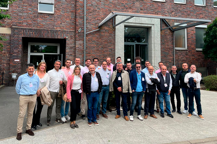 Sensa Servicios Eléctricos visita la fábrica de ABB-AEG en Heidelberg (Alemania) para recibir una formación