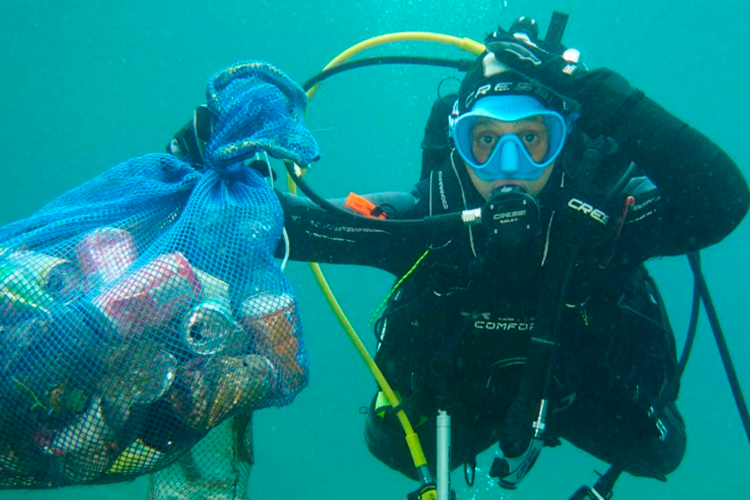 Sensa Servicios Eléctricos colabora con la XI Gran Limpieza de Fondos Marinos y Playas